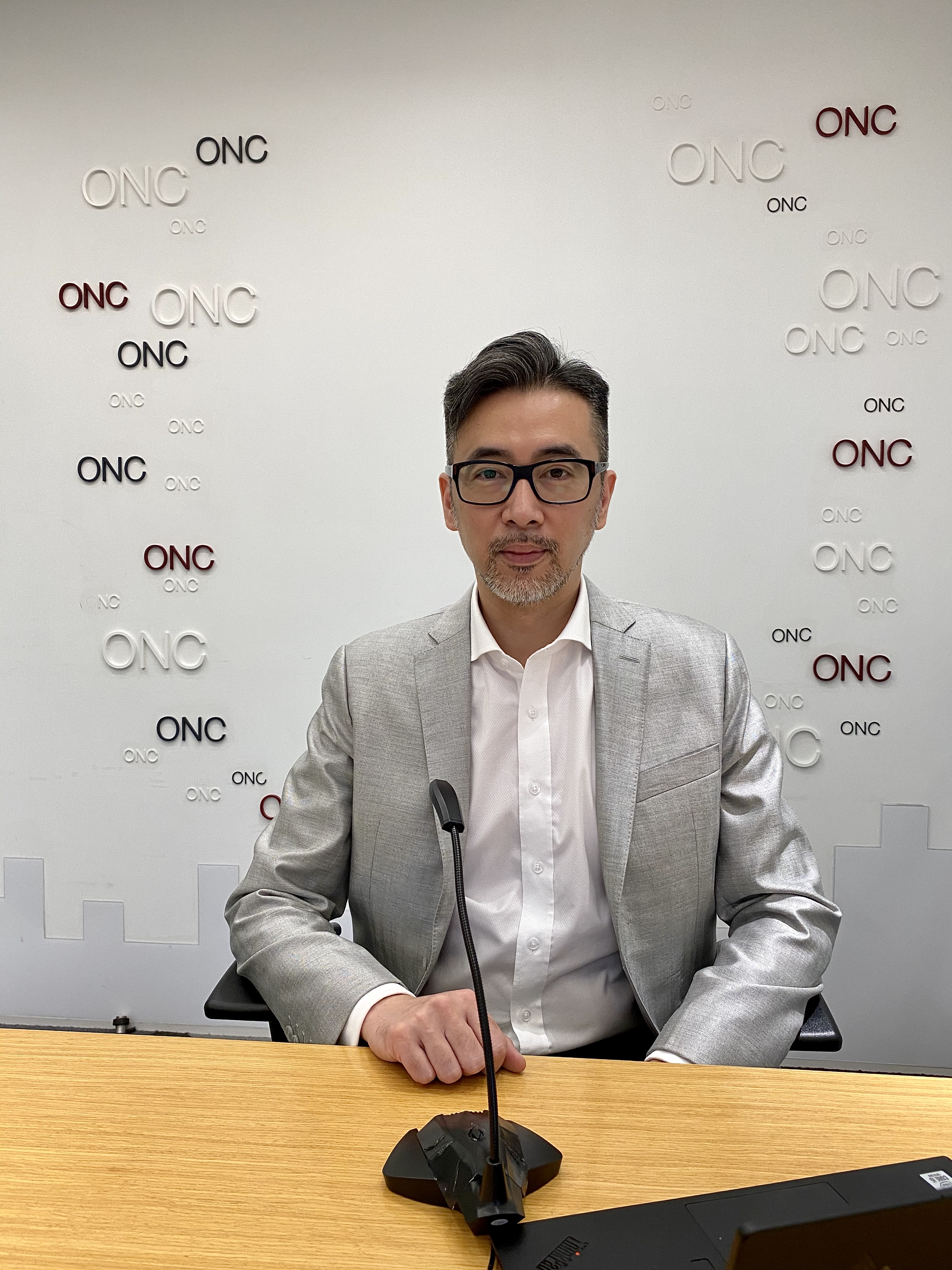 「探討經濟不景時期的僱傭法律問題——減薪、解僱、機密及其他事宜