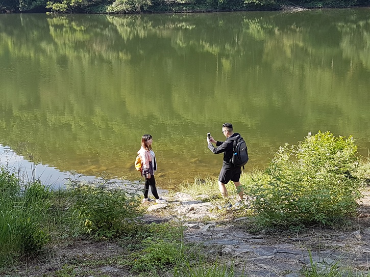 ONC staff went hiking to Hok Tau Reservoir